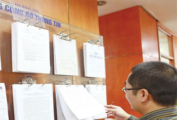 Đề xuất bổ sung thu phí giám sát đối với chứng khoán phái sinh và chứng quyền có bảo đảm