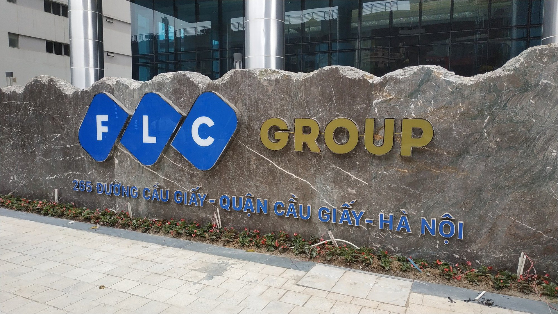 Tập đoàn FLC công bố bổ sung hơn 300 tài liệu về giao dịch với các bên liên quan