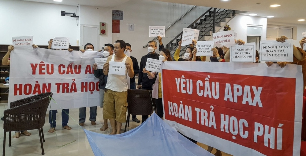 Apax hứa trả học phí, sau 3 tháng phụ huynh học sinh vẫn chưa thấy tiền về?