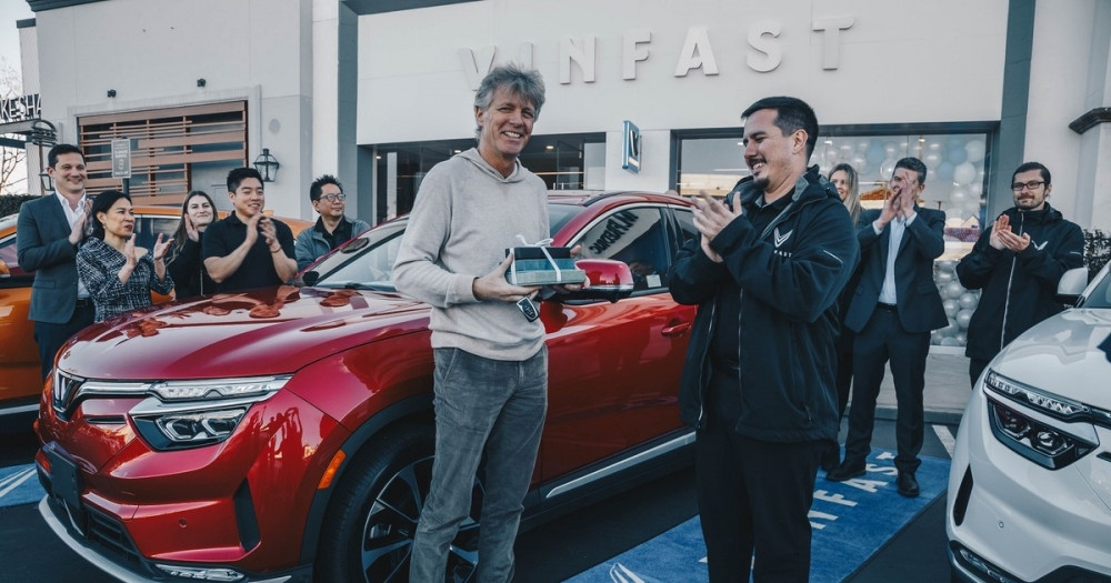 Chủ xe VF 8 tại California có thể nhận ưu đãi thuế lên đến 7.500 USD