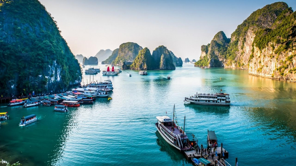 Vịnh Hạ Long bất ngờ lọt top điểm du lịch nên “tạm dừng” ghé thăm vào năm 2024