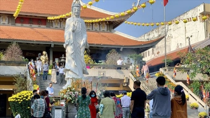 Lễ chùa đầu xuân là một nét đẹp văn hóa của người Việt