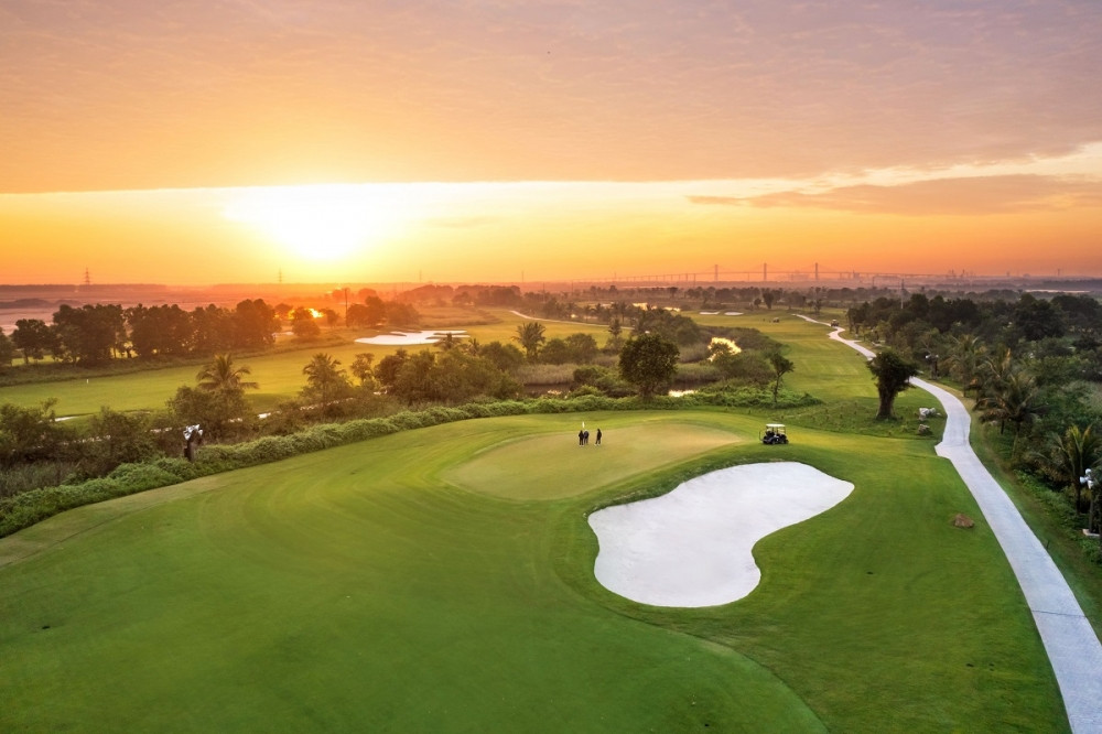 Vừa ra mắt, Thành phố đảo Hoàng Gia đã được các tín đồ golf “nhắm” làm chốn an cư