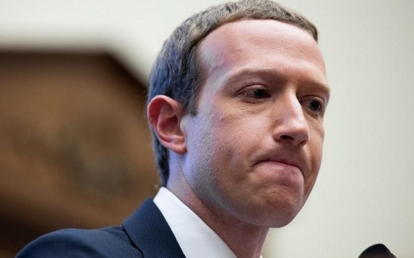 Mark Zuckerberg mất hơn 18 tỷ USD chỉ sau 1 đêm