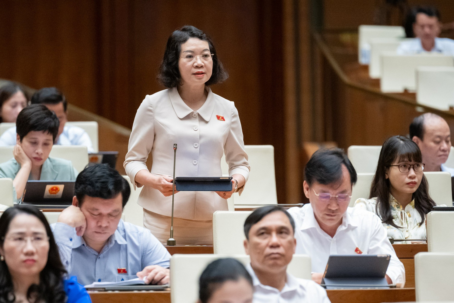 Phó Thủ tướng Trần Hồng Hà: Kiểm soát được lạm phát, khoan thư sức dân và thúc đẩy tăng trưởng- Ảnh 4.