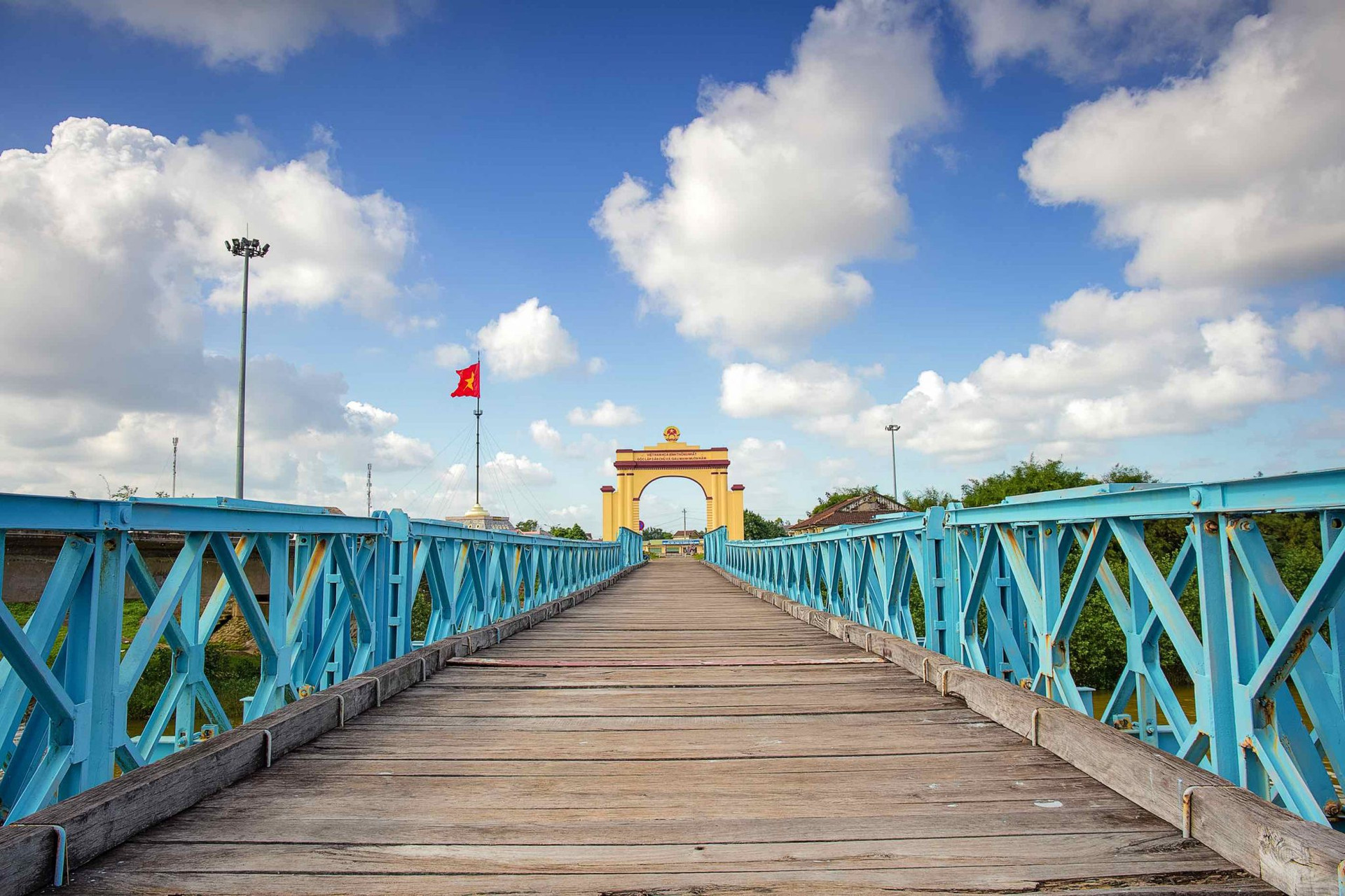 Cầu Hiền Lương