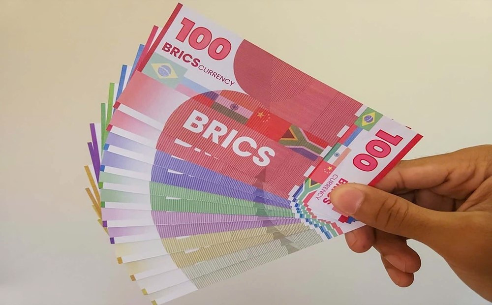 Cựu Thủ tướng Nga ‘dội gáo nước lạnh’ vào tham vọng đồng tiền chung của BRICS, kế hoạch phi USD hóa gặp ‘rào cản’ lớn - ảnh 1