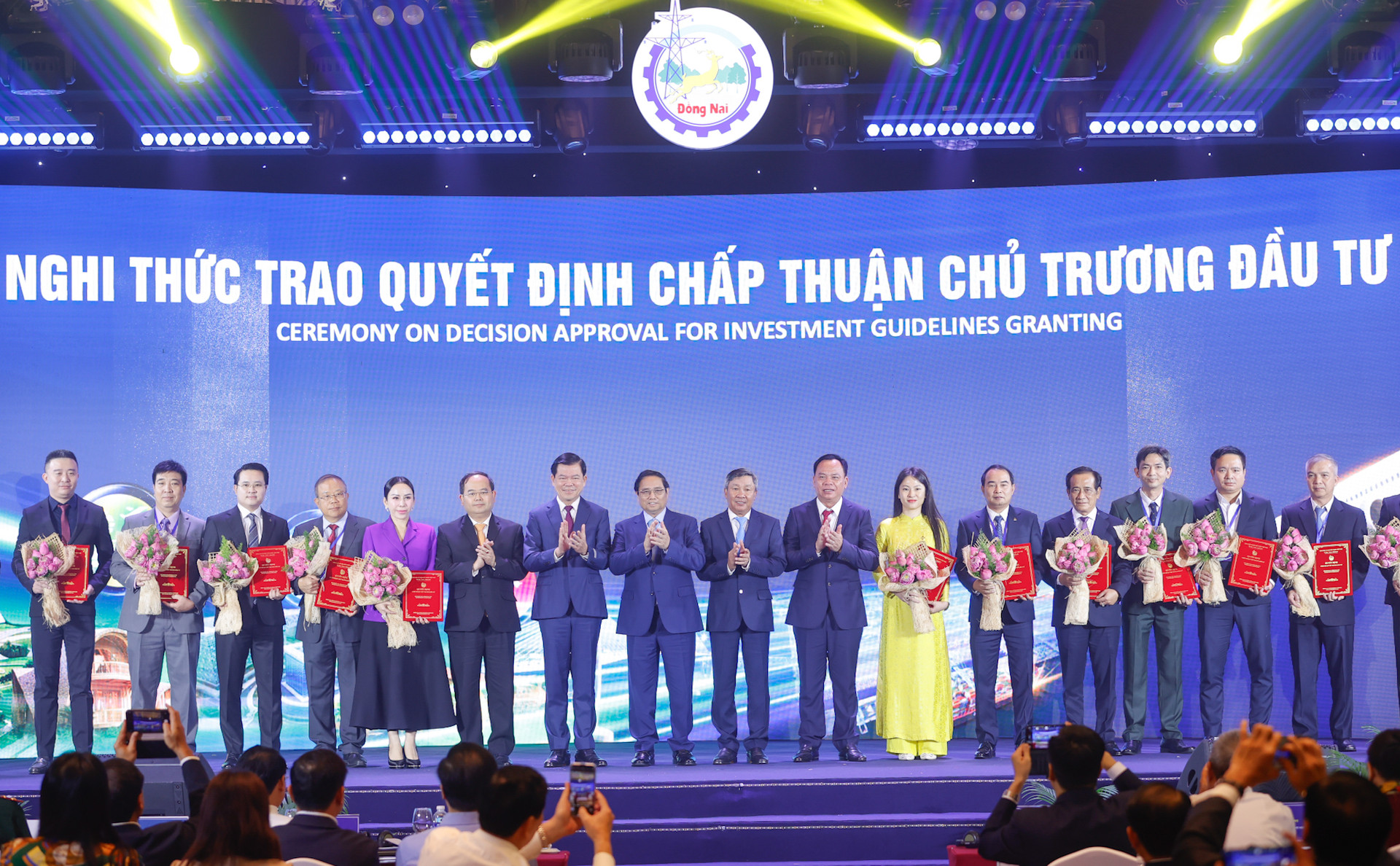 Thủ tướng: Quy hoạch tỉnh giúp Đồng Nai 'kết nối, hội nhập và cất cánh'- Ảnh 4. Thủ tướng: Quy hoạch tỉnh giúp Đồng Nai 'kết nối, hội nhập và cất cánh'- Ảnh 4.