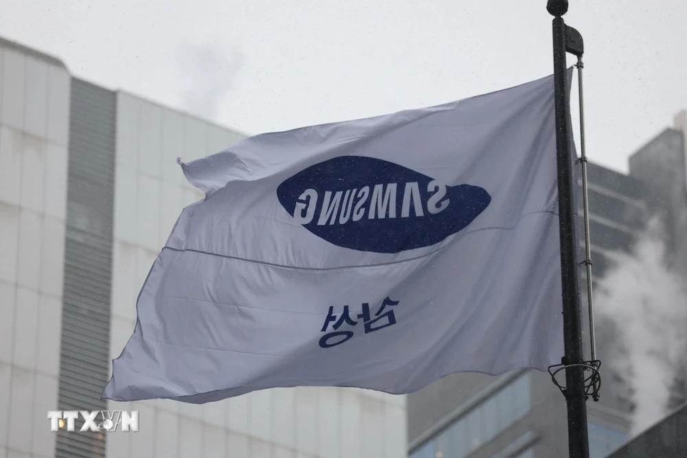 Samsung Electronics đạt giá trị thương hiệu 100 tỷ USD, vươn lên thứ 5 toàn cầu- Ảnh 1. Samsung Electronics đạt giá trị thương hiệu 100 tỷ USD, vươn lên thứ 5 toàn cầu- Ảnh 1.