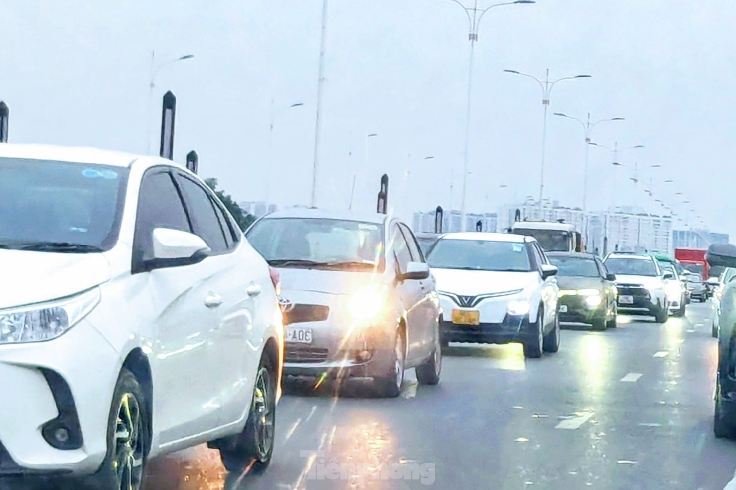 Biển người đổ về Hưng Yên ảnh 5