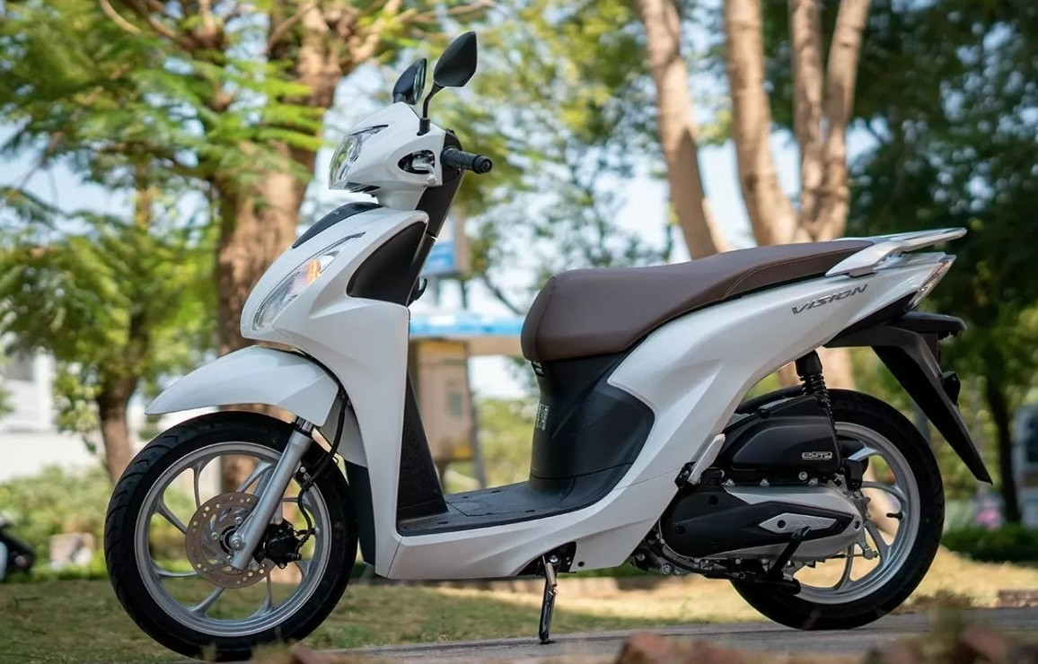 Qua rồi cái thời Honda Vision gần 50 triệu đồng, giá nay cực hời: ‘Chốt’ là có xe vi vu Tết