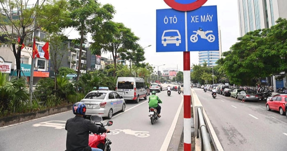 Đi sai làn đường có thể bị phạt lên đến 22 triệu đồng, tài xế đặc biệt lưu ý - ảnh 1