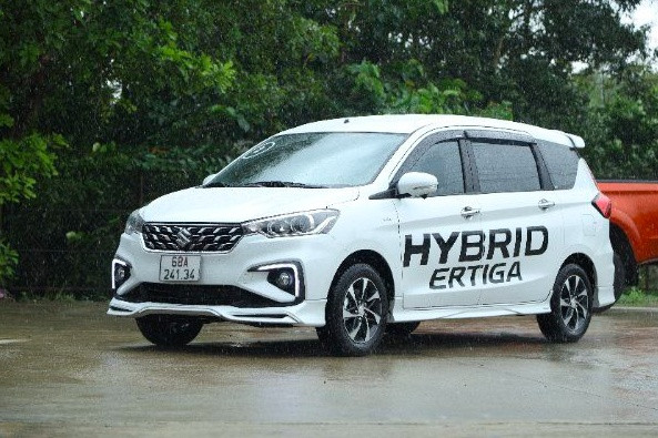 Xe điện và hybrid bùng nổ tại Việt Nam năm 2024