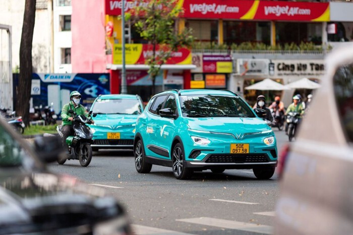 Từ hôm nay, hãng taxi điện của tỷ phú Phạm Nhật Vượng tiêm phòng cúm miễn phí cho toàn bộ tài xế Hà Nội - ảnh 2