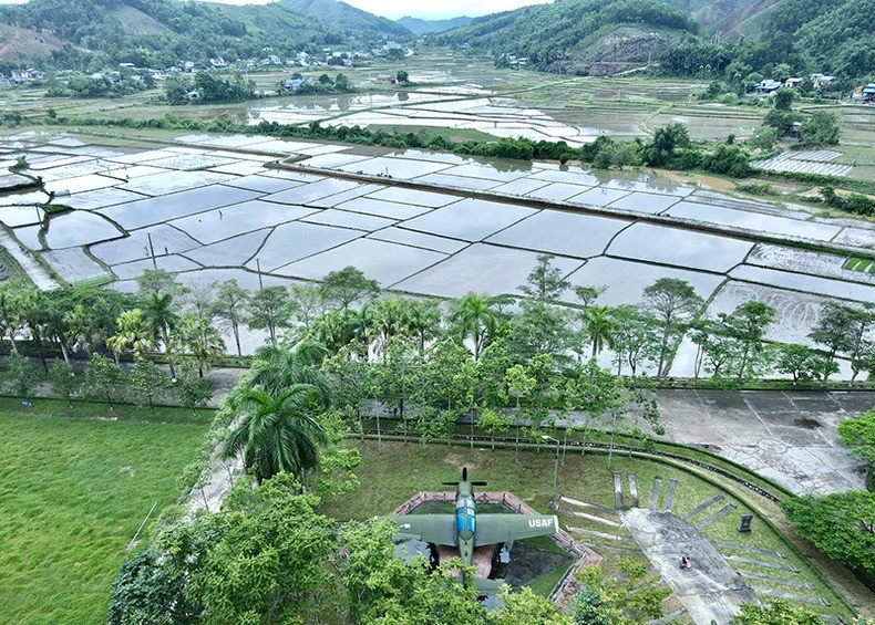 Không phải Nội Bài hay Tân Sơn Nhất, đây mới là sân bay quốc tế đầu tiên của Việt Nam: Thời gian xây dựng ‘thần tốc’, là minh chứng cho khối óc người Việt trong gian khó- Ảnh 2.