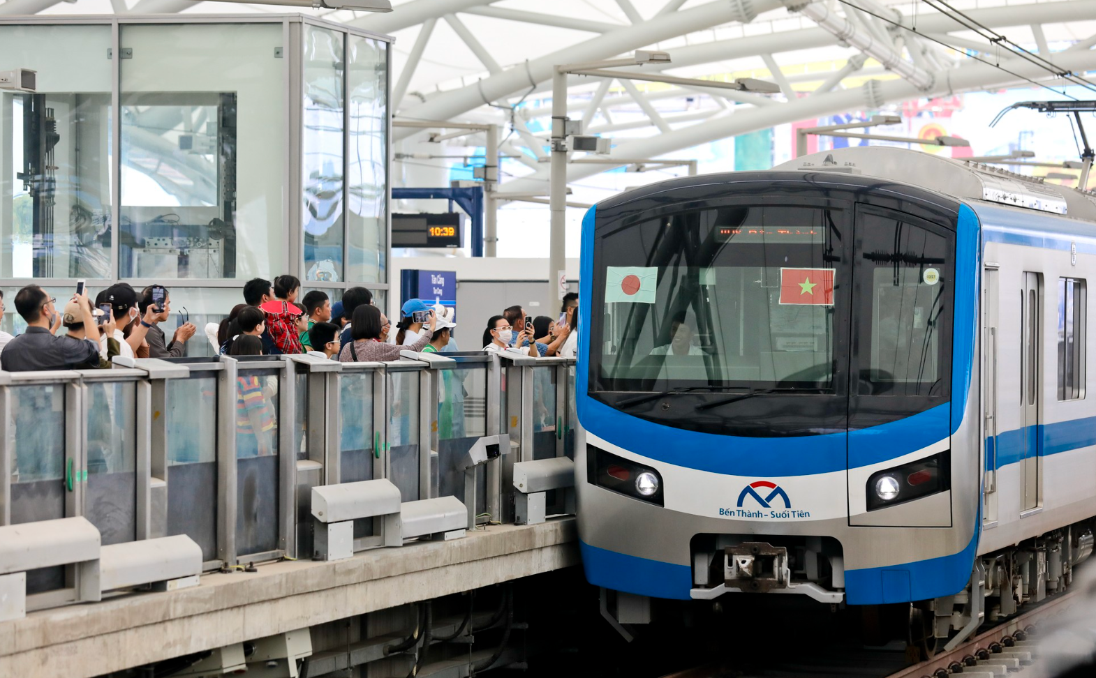 Thành phố giàu nhất Việt Nam thu về hơn 1 tỷ đồng/ngày nhờ tuyến metro dài gần 20km- Ảnh 1.