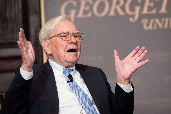 Thẳng tay chê Warren Buffett ‘hèn nhát’, ‘ông trùm’ bất động sản hé lộ sự thật về cách tỷ phú huyền thoại kiếm tiền - ảnh 1