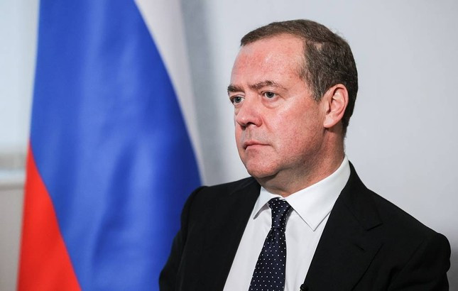 Ông Dmitry Medvedev nói 'thời kỳ của châu Âu đã chấm dứt' ảnh 1