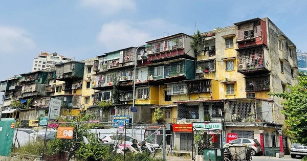 Giá tập thể cũ Hà Nội ở mức phi lý: Xuống cấp nghiêm trọng vẫn rao bán hơn 150 triệu đồng/m2