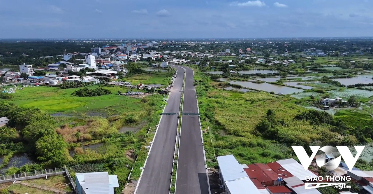 3 căn nhà 'án ngữ' giữa đường đòi bồi thường gấp 5-10 lần, dự án đường nối TP. HCM với các tỉnh miền Tây nguy cơ 'vỡ' tiến độ- Ảnh 1.