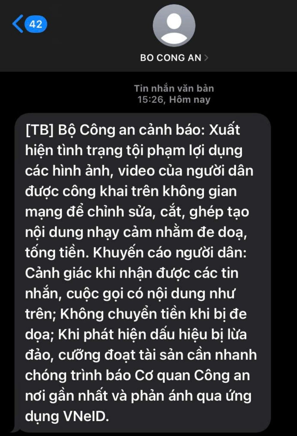 Bộ Công an cảnh báo thủ đoạn dùng AI cắt ghép ảnh nhạy cảm để tống tiền - ảnh 1