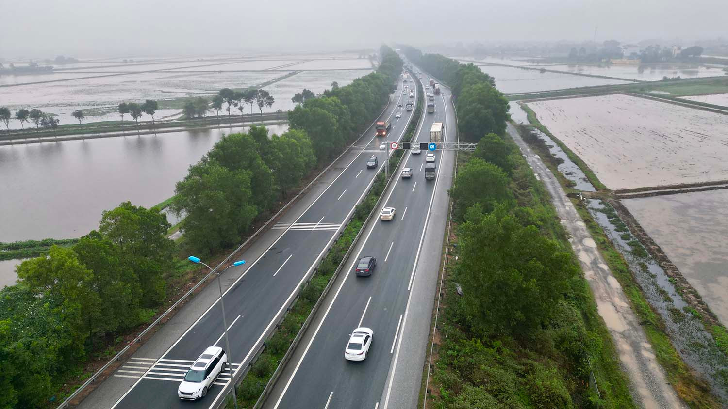 Hiện trạng cao tốc Cầu Giẽ - Ninh Bình. Nguồn ảnh: Báo Lao động