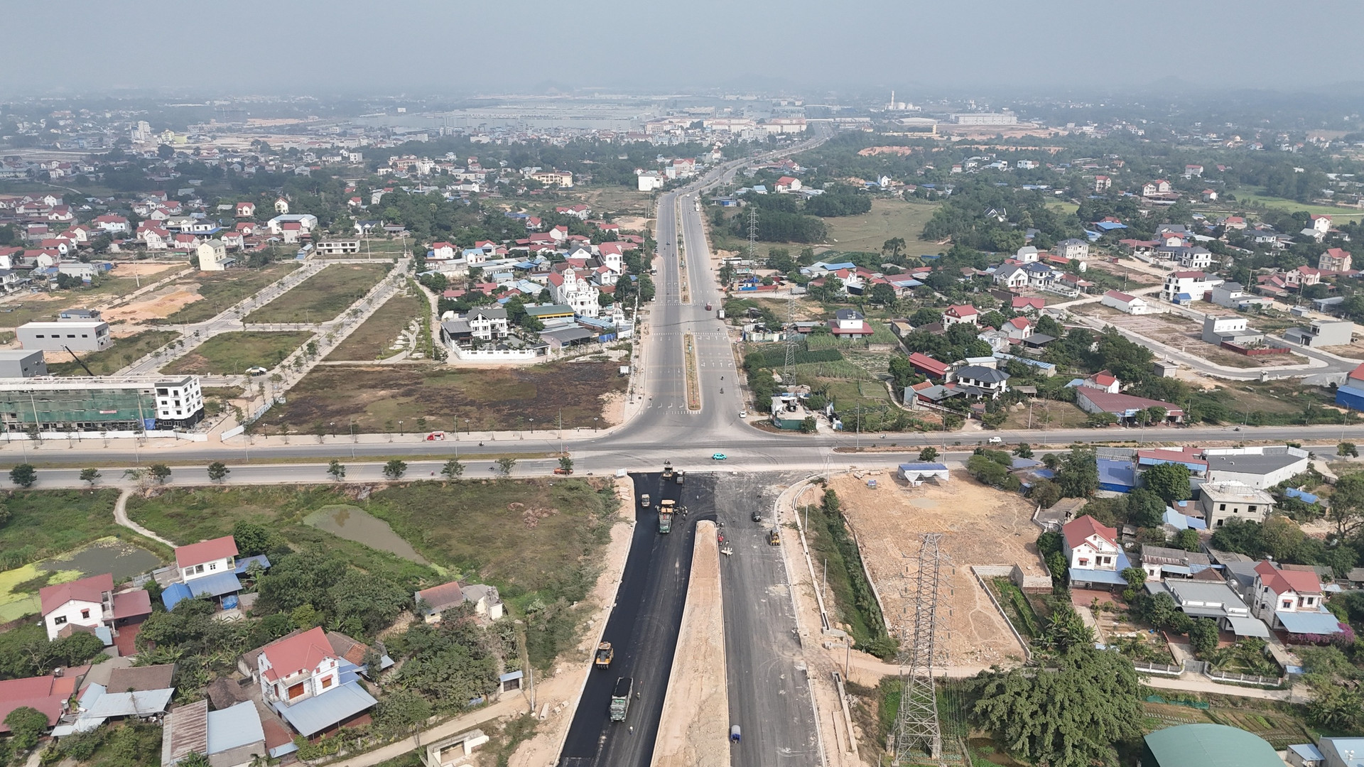 Chưa đầy 10 ngày nữa, hoàn thành tuyến đường 4.200 tỷ qua 3 tỉnh miền Bắc Việt Nam- Ảnh 3.