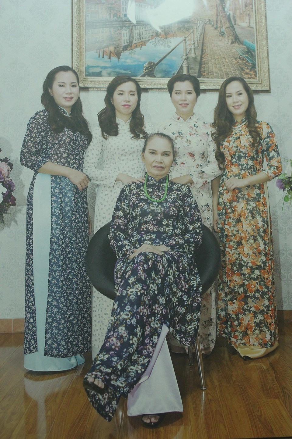 Ca sinh 4 từng gây 'chấn động' Việt Nam được đích thân cố Thủ tướng đỡ đầu, đặt tên và tặng sổ tiết kiệm, trao nhiều đặc quyền hiếm có - ảnh 5
