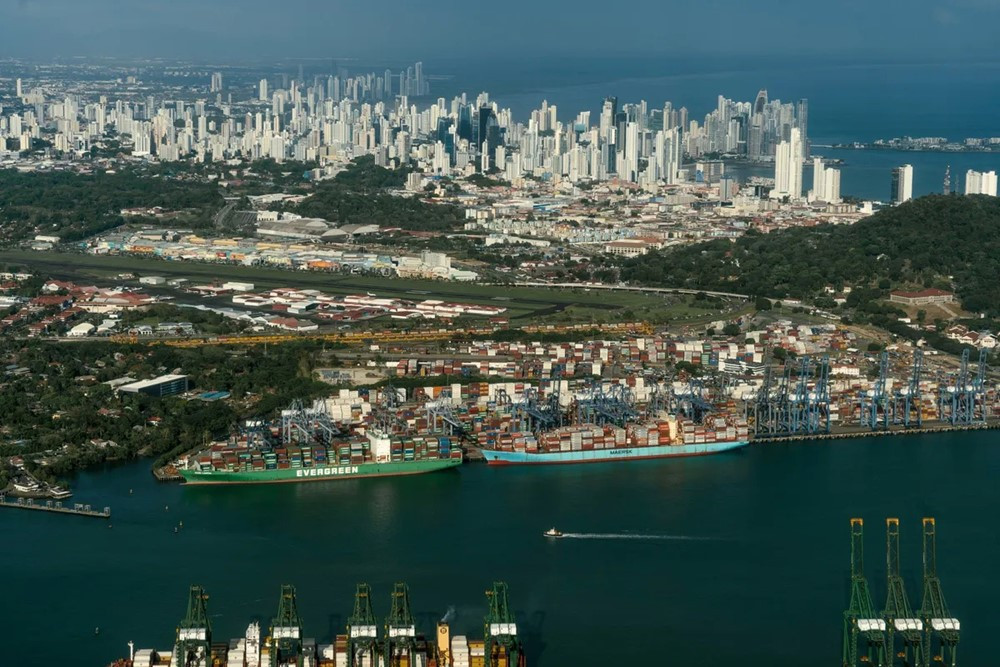 Tỷ phú Lý Gia Thành bất ngờ hoãn bán cảng Panama cho Mỹ: Chuyện gì đã xảy ra? - ảnh 1
