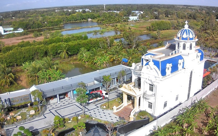 Biệt thự đẹp nhất Cà Mau: Đẹp phần hình, lận đận phần pháp lý- Ảnh 2.