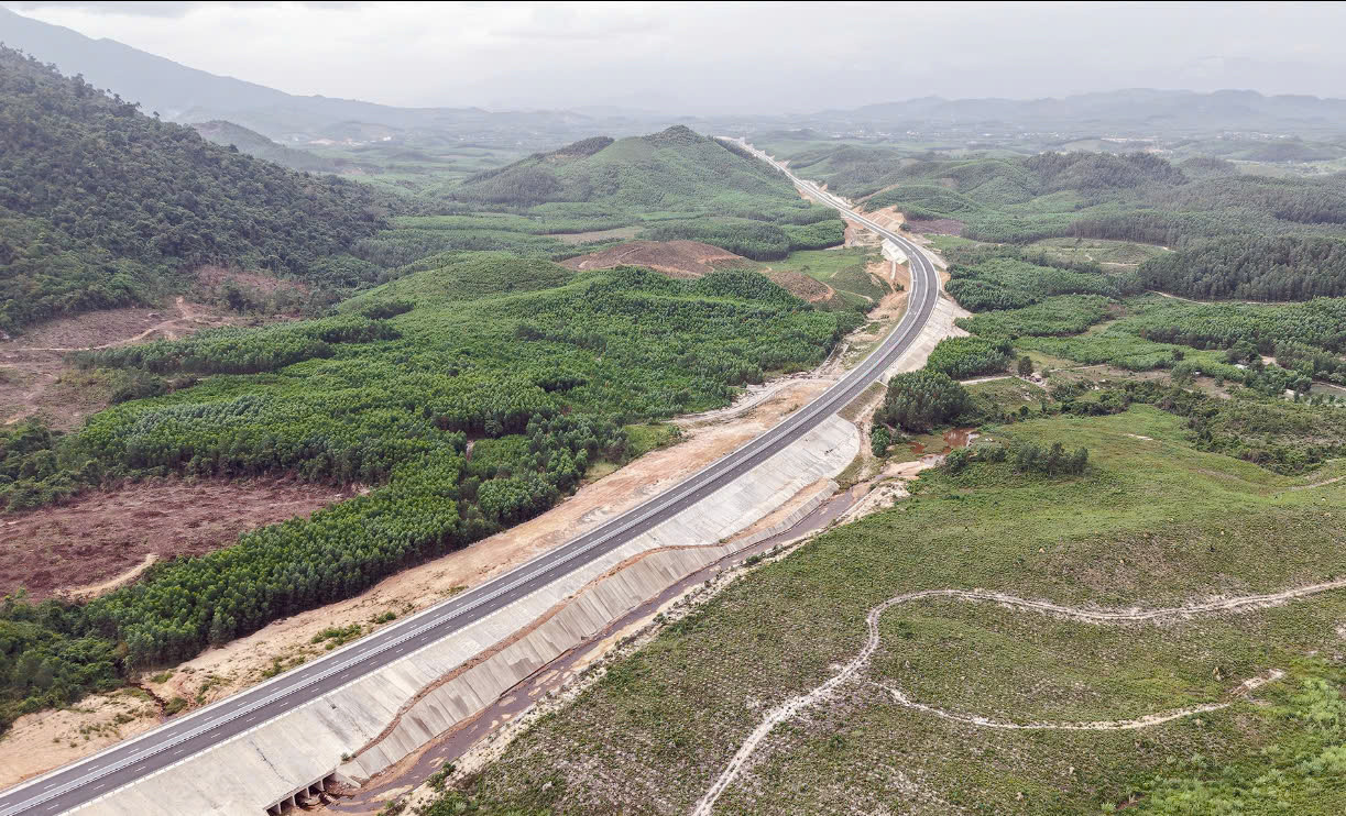 Toàn cảnh cao tốc Vân Phong - Nha Trang. Nguồn ảnh: Vietnamnet