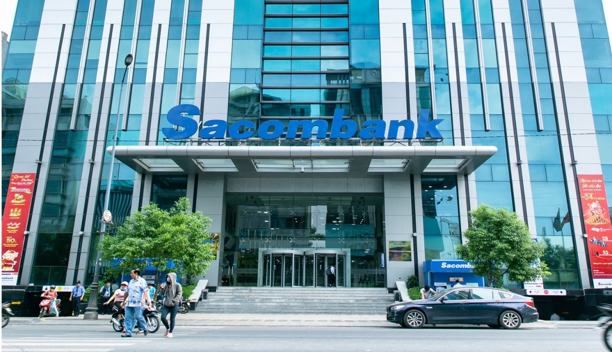 Sacombank 10 năm liên tục không chia cổ tức, cổ đông vẫn dài cổ chờ đợi