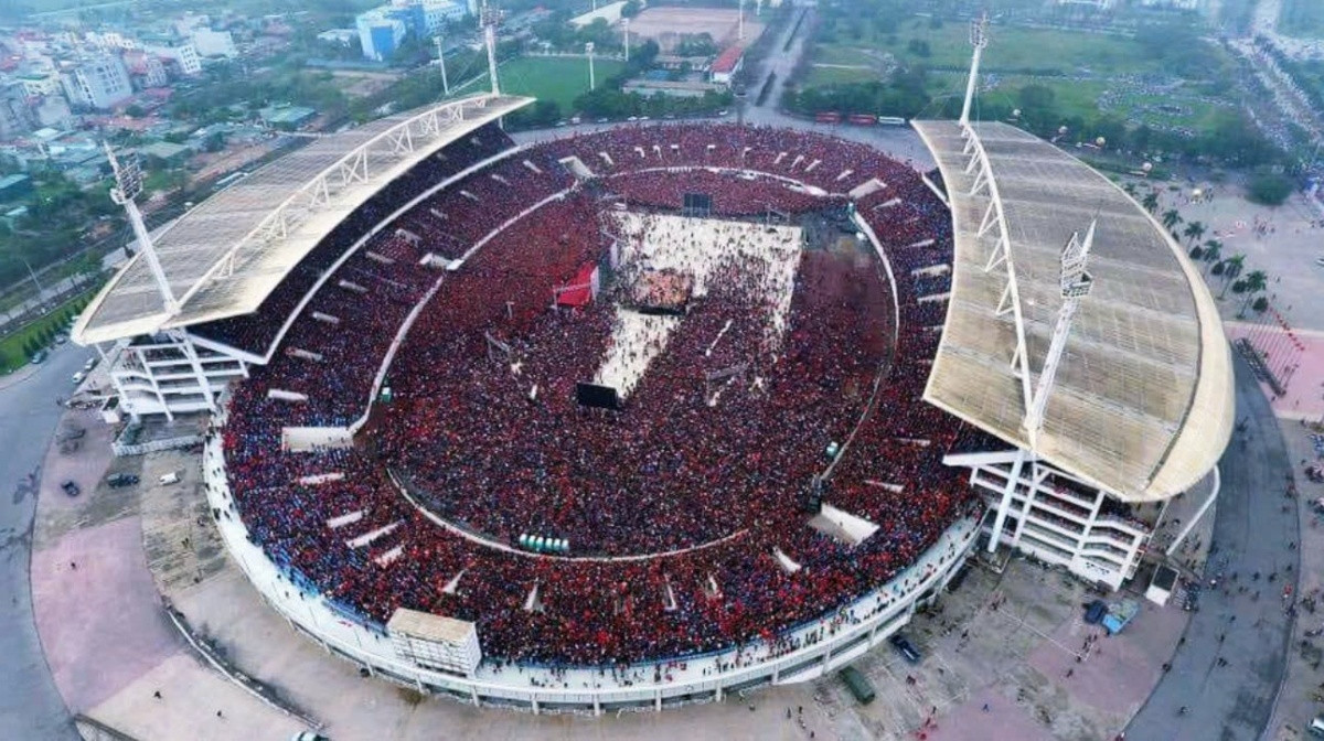 190.000 cổ đông 'công ty quốc dân' họp vào ngày mai (17/4): Người đủ lấp kín 5 sân Mỹ Đình, bàn chuyện gì nóng nhất?