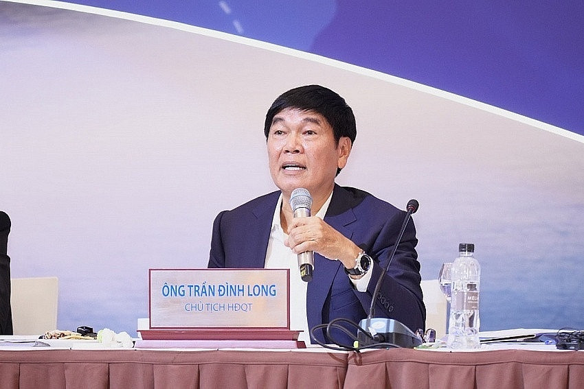 Thép Ấn Độ, Trung Quốc tràn vào, Chủ tịch Trần Đình Long nói Hòa Phát (HPG) vẫn bán sạch HRC