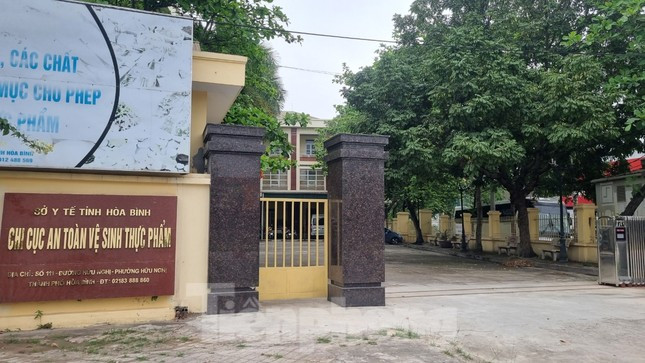 305 nhãn hiệu sữa giả được đăng ký tại Hòa Bình, cán bộ y tế cũng phát hoảng ảnh 3