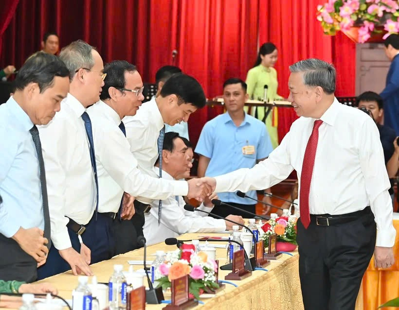 Sáp nhập tỉnh thành: Tổng bí thư Tô Lâm nói về 'siêu đô thị' quốc tế khi sáp nhập TP. HCM, Bình Dương, Bà Rịa - Vũng Tàu - ảnh 2