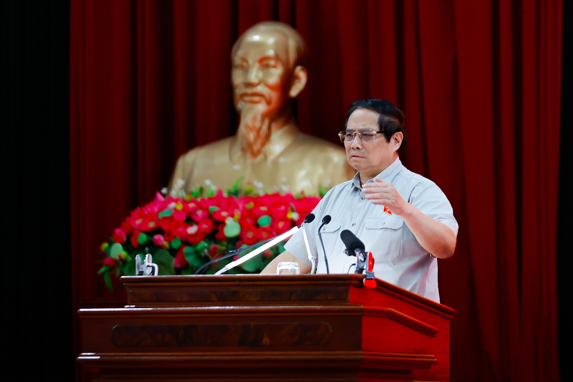 Thủ tướng: 'Thần tốc, táo bạo' để phát triển đồng bộ cả 5 loại hình giao thông tại ĐBSCL- Ảnh 7. Thủ tướng: 'Thần tốc, táo bạo' để phát triển đồng bộ cả 5 loại hình giao thông tại ĐBSCL- Ảnh 7.
