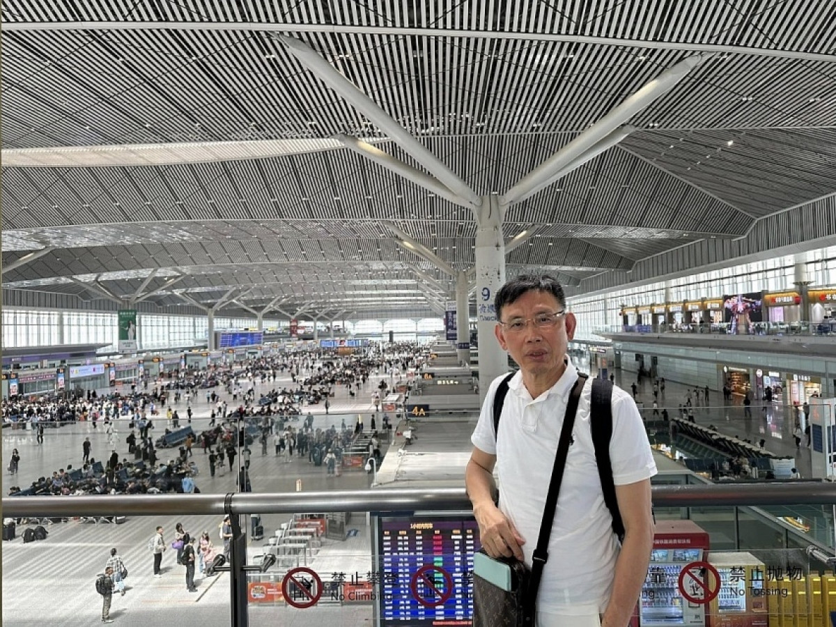 Sếp FPT sửng sốt trước 'đại nhà ga' Trung Quốc: Diện tích lớn hơn sân bay Hồng Kông, đủ sức chứa 80.000 hành khách