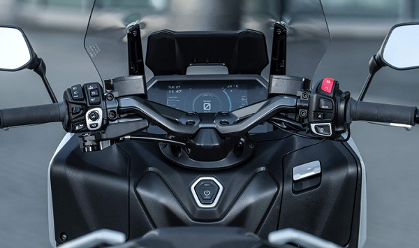 Xe tay ga phân khối lớn của Yamaha lộ diện: Thiết kế siêu 'ngầu', ộng cơ mạnh mẽ, giá từ 263 triệu đồng