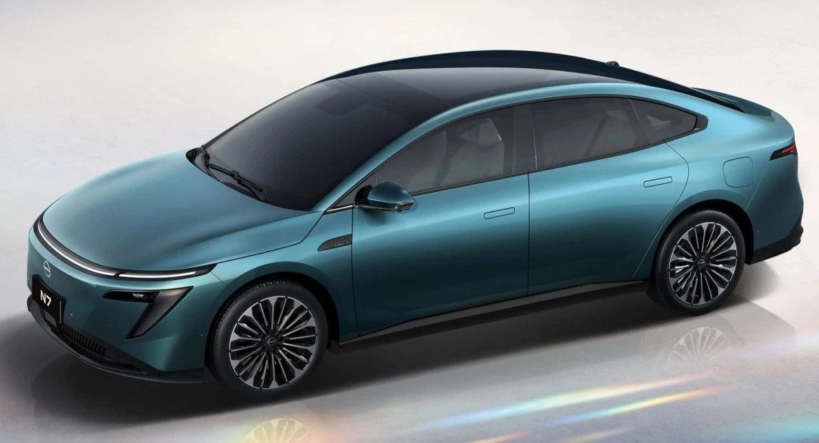 Mẫu sedan hạng D mới của Nissan gia nhập thị trường: Giá chỉ hơn 400 triệu đồng, trang bị tối tân hơn Toyota Camry