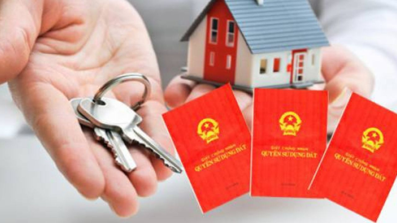 Từ bây giờ, phải đáp ứng điều kiện này mới được phép sang tên sổ đỏ- Ảnh 1. Từ bây giờ, phải đáp ứng điều kiện này mới được phép sang tên sổ đỏ- Ảnh 1.