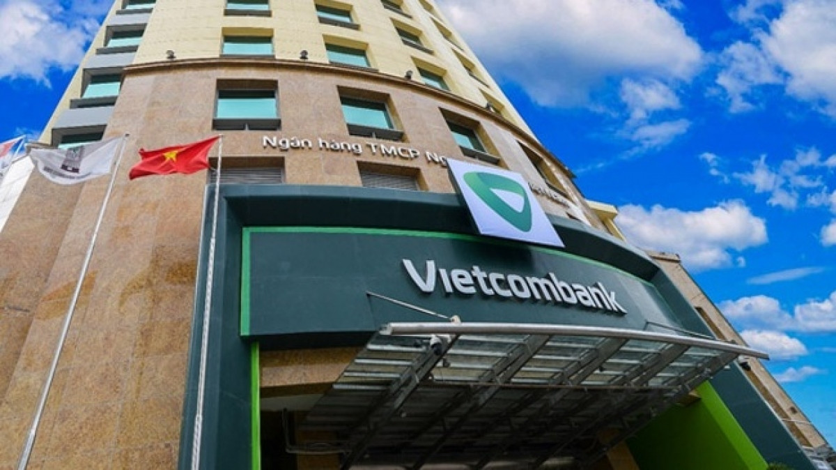 Quý I/2025, Vietcombank (VCB) giữ vững ngôi vương về lợi nhuận dù chi mạnh tay cho nhân sự