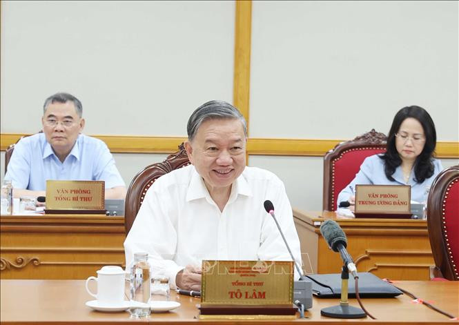 Bộ Chính trị, Ban Bí thư họp triển khai thực hiện sắp xếp tổ chức bộ máy của hệ thống chính trị- Ảnh 2. Bộ Chính trị, Ban Bí thư họp triển khai thực hiện sắp xếp tổ chức bộ máy của hệ thống chính trị- Ảnh 2.