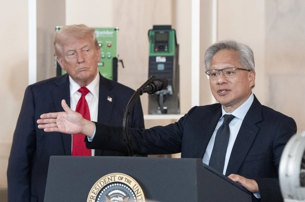 Cuộc chiến chip AI: NVIDIA xin nới, chính quyền Trump muốn siết