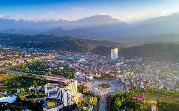 Chỉ 2 tháng nữa, thị xã duy nhất ở 'xứ sở sương mù' của Việt Nam dự kiến sẽ bị xóa tên khỏi bản đồ hành chính- Ảnh 2. Chỉ 2 tháng nữa, thị xã duy nhất ở 'xứ sở sương mù' của Việt Nam dự kiến sẽ bị xóa tên khỏi bản đồ hành chính- Ảnh 2.