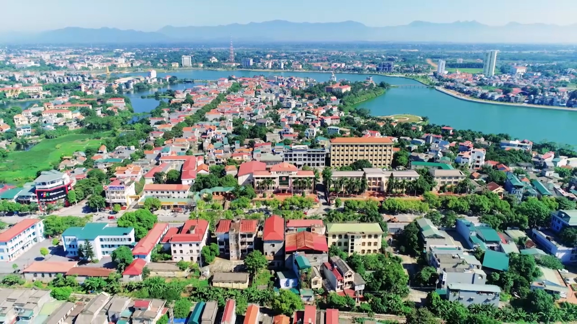 Không phải Hà Nội, đây mới là địa phương giáp nhiều tỉnh, thành nhất Việt Nam sau sáp nhập- Ảnh 2. Không phải Hà Nội, đây mới là địa phương giáp nhiều tỉnh, thành nhất Việt Nam sau sáp nhập- Ảnh 2.