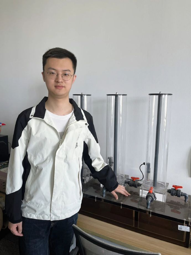 Vừa tốt nghiệp Tiến sĩ 1 tháng, chàng trai được bổ nhiệm thành Phó Giáo sư ở tuổi 28: Là người từng lọt top 2% nhà khoa học hàng đầu thế giới - ảnh 1