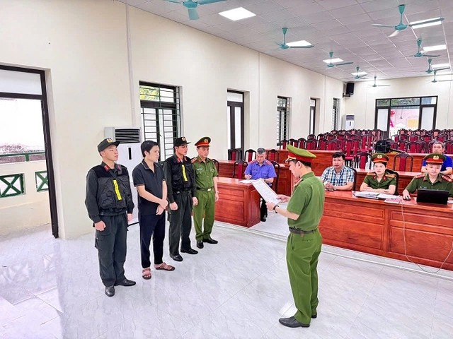 Khởi tố hình sự, bắt tạm giam và khám xét nơi ở của Lê Văn Toàn