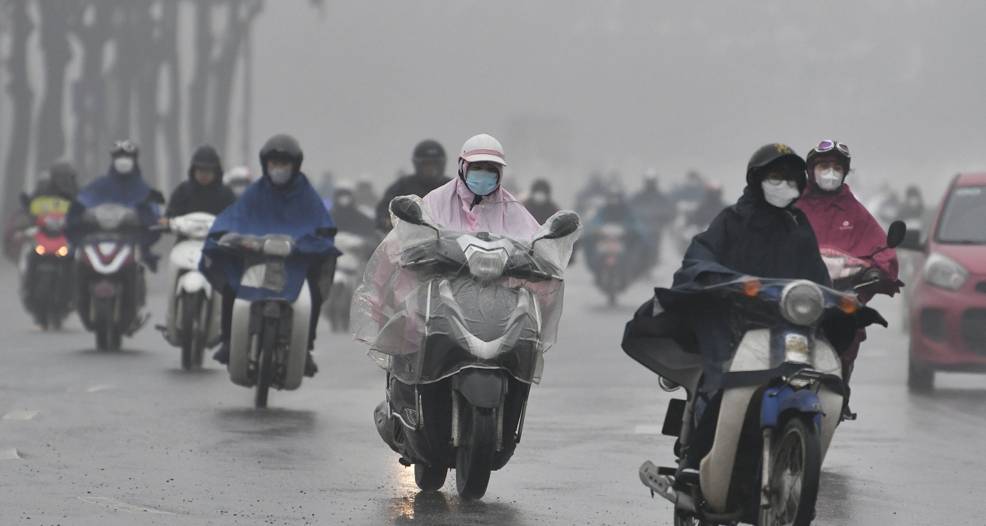 Miền Bắc lại đón không khí lạnh, mưa lớn tiếp tục hoành hành