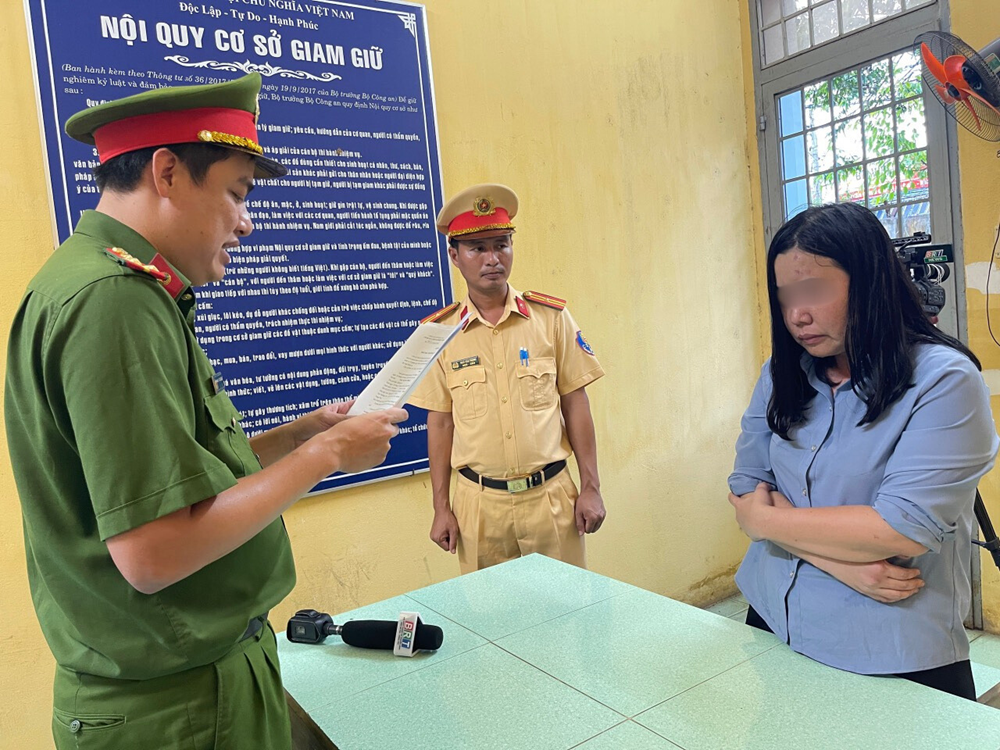 Khởi tố ‘trùm’ rửa tiền Phạm Hồng Chuyền cùng 13 đồng phạm, phong tỏa hơn 500 tài khoản ngân hàng